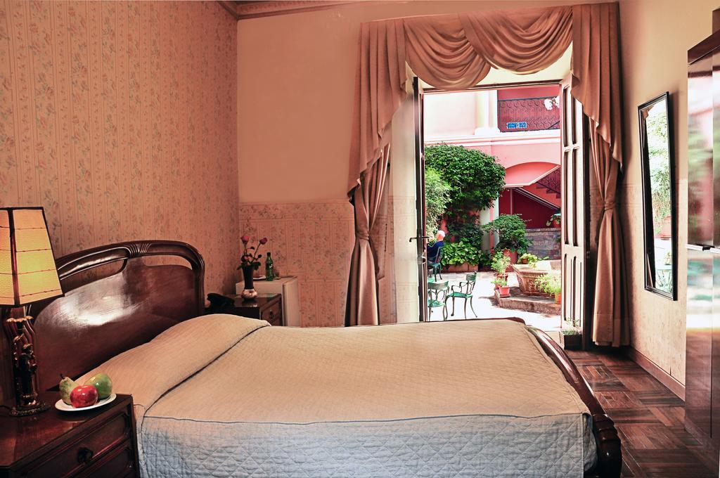 Capital Plaza Hotel Sucre Exterior photo